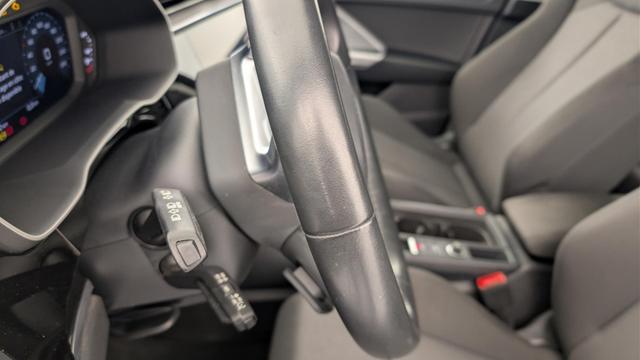 Audi Q3 35 TFSI 150 ch S tronic 7 Design 