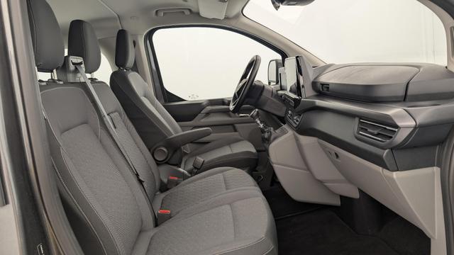 Ford Tourneo 320 L2H1 2.0 EcoBlue 150 ch Titanium 