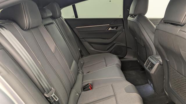 Peugeot 508 Hybrid 225 e-EAT8 Allure 