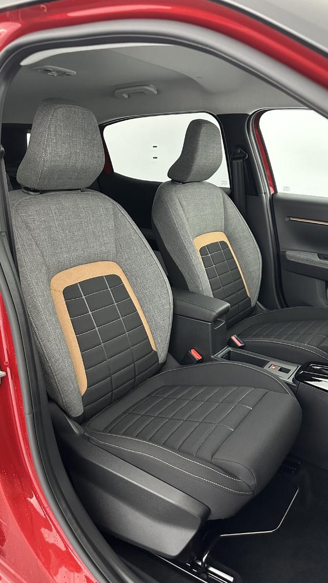 Citro&euml;n C3 Aircross PLUS 