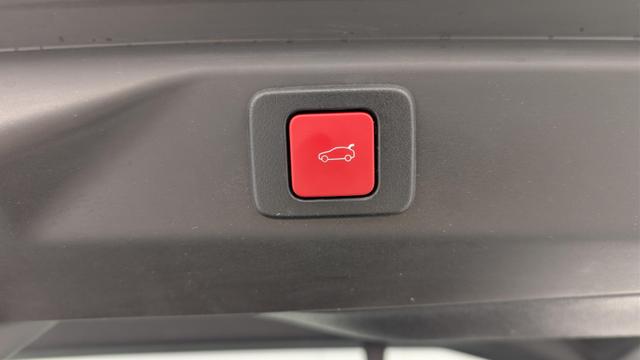Peugeot 3008 Hybrid 145 e-DCS6 GT 
