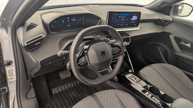 Peugeot 2008 Hybrid 145 e-DCS6 Allure 