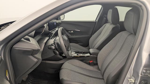Peugeot 2008 Hybrid 145 e-DCS6 Allure 