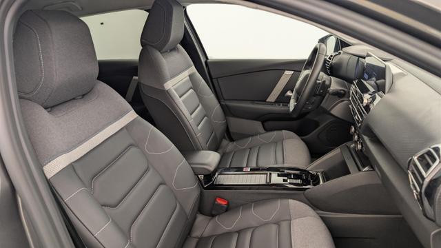 Citro&euml;n C4 PureTech 130 EAT8 Max 