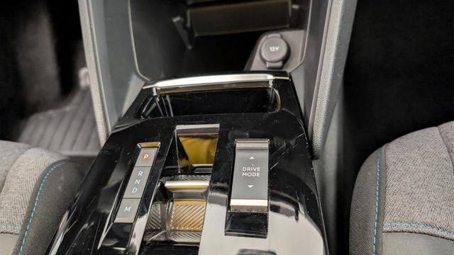 Citro&euml;n C4 PureTech 130 EAT8 Max 