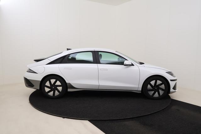 Hyundai IONIQ 6 Core 