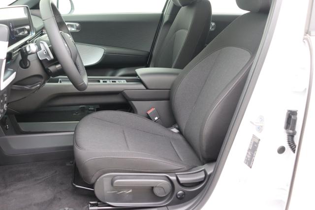 Hyundai IONIQ 6 Core 