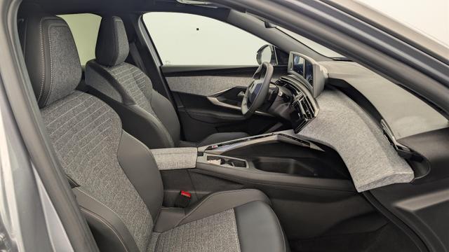 Peugeot 3008 Hybrid 145 e-DCS6 Allure 