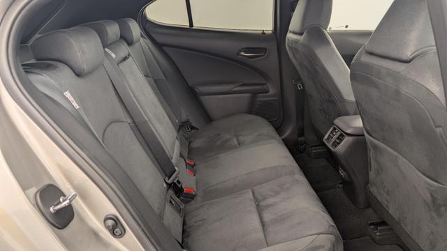Lexus UX 250h 2WD Premium Edition 