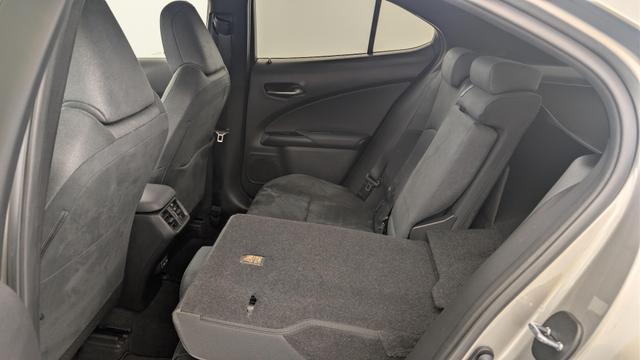 Lexus UX 250h 2WD Premium Edition 