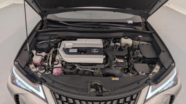 Lexus UX 250h 2WD Premium Edition 
