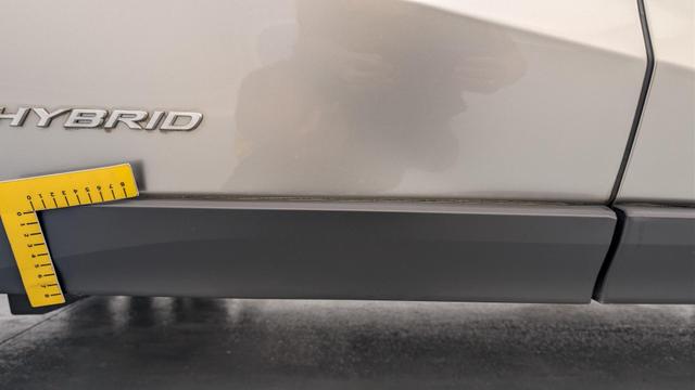 Lexus UX 250h 2WD Premium Edition 
