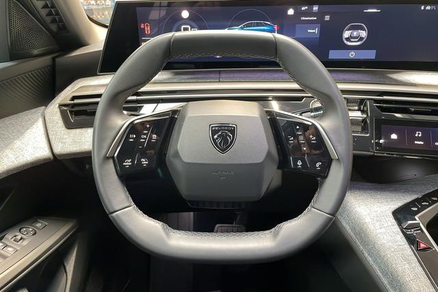 Peugeot 3008 Hybrid 145 e-DCS6 Allure 