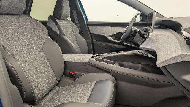 Peugeot 3008 Hybrid 145 e-DCS6 Allure 