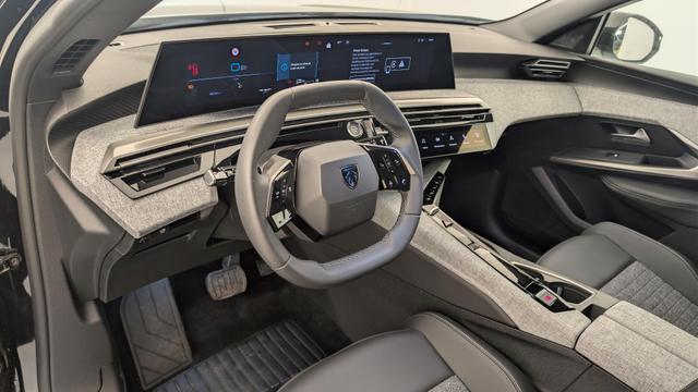Peugeot 5008 HYBRID 145 CH E-DCS6 ALLURE 
