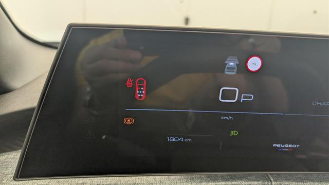 Peugeot 5008 HYBRID 145 CH E-DCS6 ALLURE 