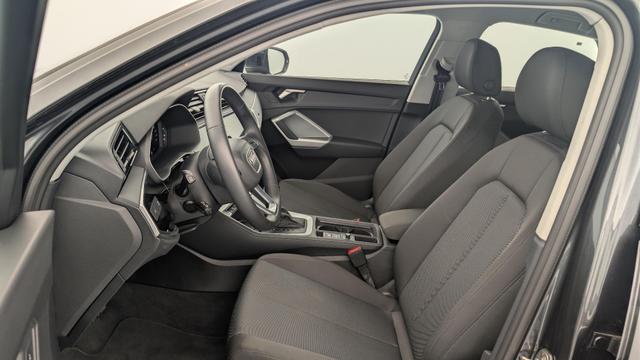 Audi Q3 35 TDI 150 ch S tronic 7 Design 