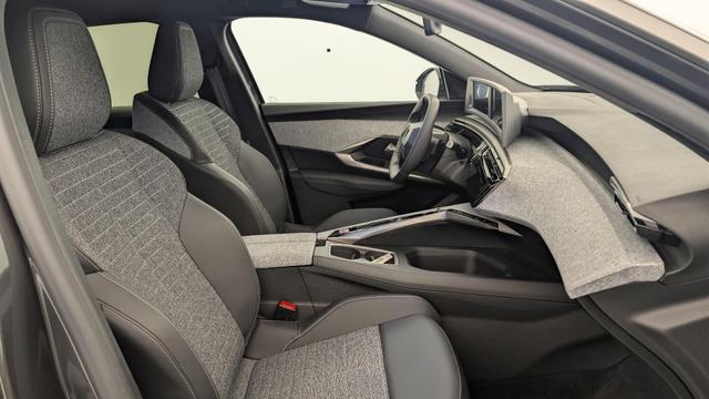 Peugeot 3008 Hybrid 145 e-DCS6 Allure 