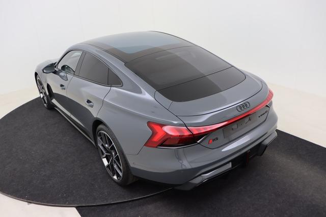Audi RS e-tron GT 