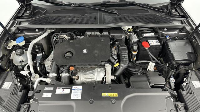DS Automobiles 4 Performance Line 