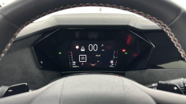 DS Automobiles 4 Performance Line 