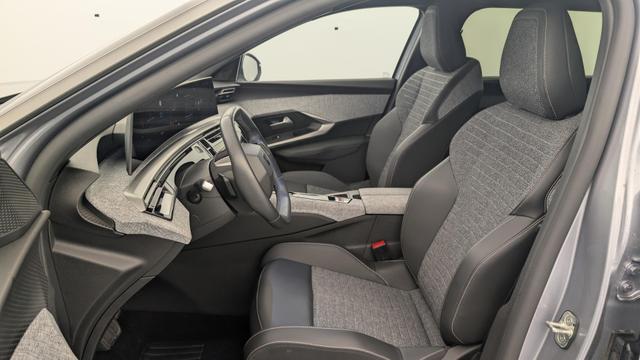 Peugeot 5008 Hybrid 136 e-DCS6 Allure 