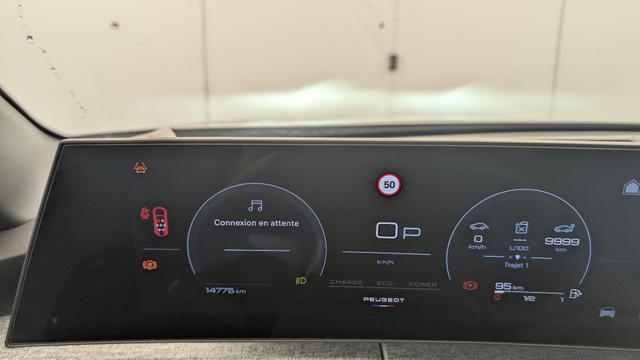 Peugeot 5008 Hybrid 136 e-DCS6 Allure 