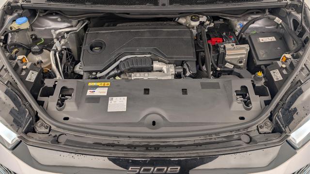 Peugeot 5008 HYBRID 145 CH E-DCS6 ALLURE 