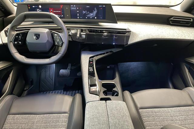 Peugeot 3008 Hybrid 145 e-DCS6 Allure 