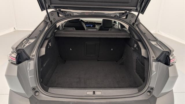 Peugeot 408 Hybrid 136 e-DCS6 Allure 
