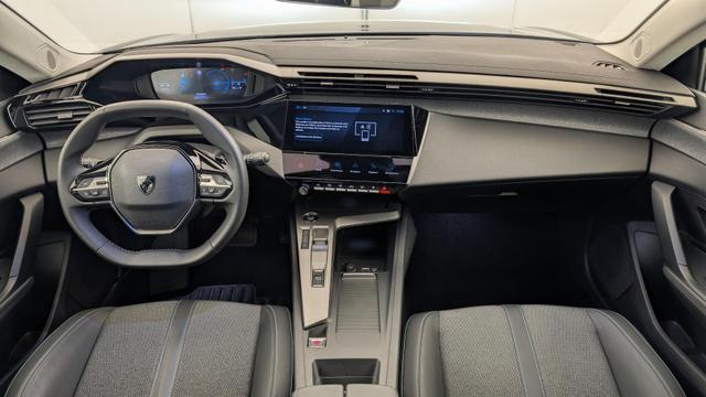 Peugeot 408 Hybrid 136 e-DCS6 Allure 