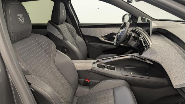 Peugeot 3008 Hybrid 145 e-DCS6 GT 