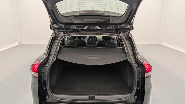 Renault Clio Grandtour Estate TCe 120 Energy Intens 