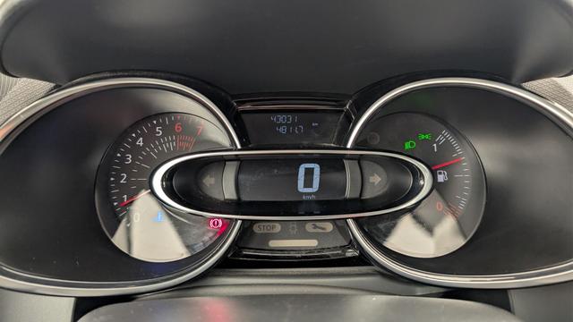 Renault Clio Grandtour Estate TCe 120 Energy Intens 
