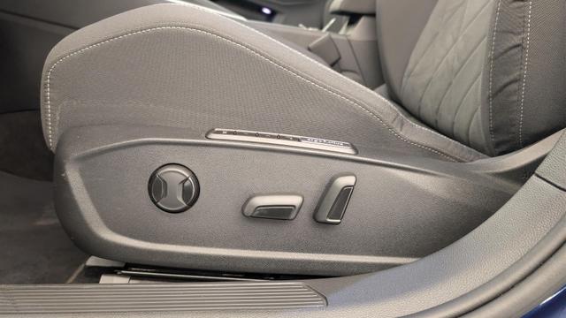 Volkswagen Golf 1.5 ETSI OPF 150 DSG7 STYLE 