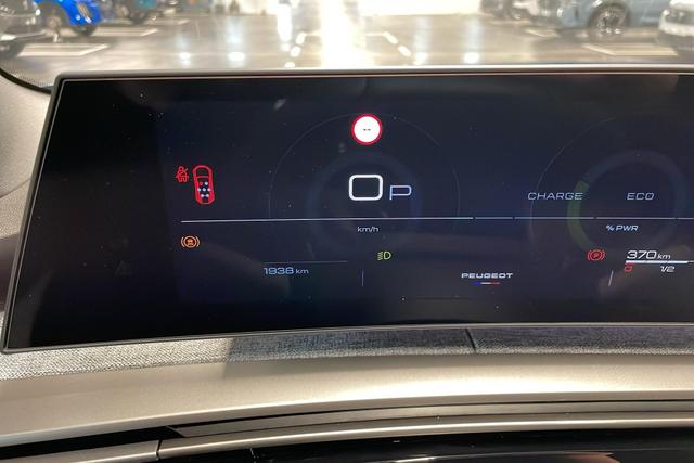 Peugeot 5008 HYBRID 145 CH E-DCS6 ALLURE 
