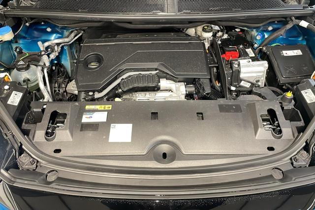 Peugeot 5008 HYBRID 145 CH E-DCS6 ALLURE 