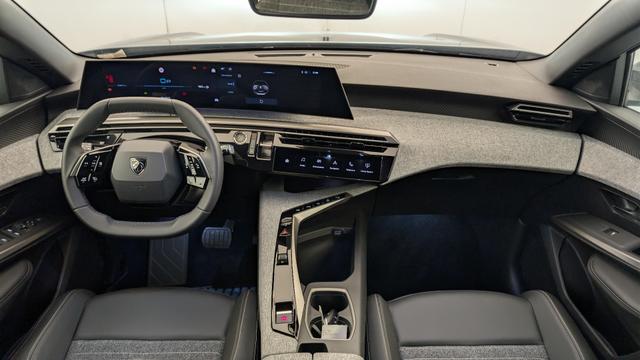 Peugeot 5008 HYBRID 145 CH E-DCS6 ALLURE 