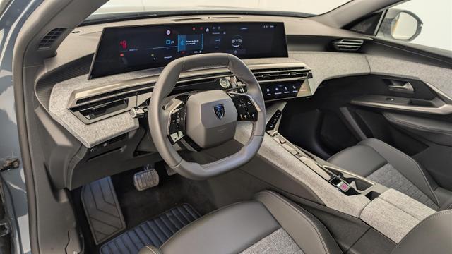 Peugeot 5008 HYBRID 145 CH E-DCS6 ALLURE 