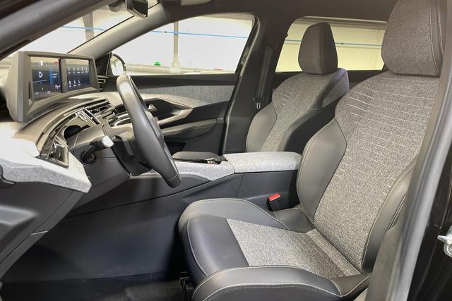Peugeot 5008 HYBRID 145 CH E-DCS6 ALLURE 