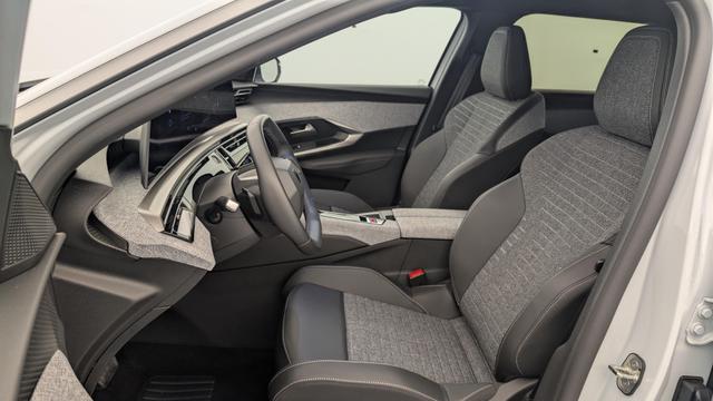 Peugeot 5008 HYBRID 145 CH E-DCS6 ALLURE 