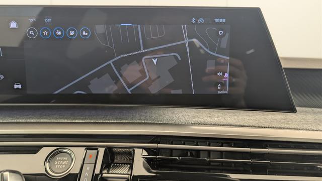 Peugeot 5008 HYBRID 145 CH E-DCS6 ALLURE 