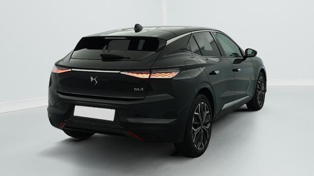 DS Automobiles 4 Hybride 145 e-DCT6 Etoile - Alcantara 