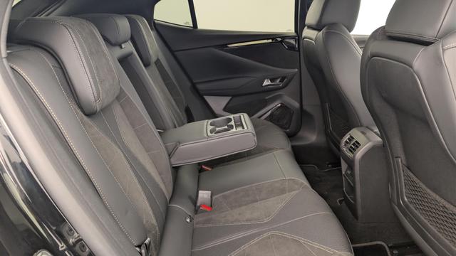 DS Automobiles 4 Hybride 145 e-DCT6 Etoile - Alcantara 