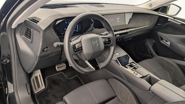 DS Automobiles 4 Hybride 145 e-DCT6 Etoile - Alcantara 