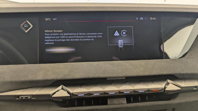 DS Automobiles 4 Hybride 145 e-DCT6 Etoile - Alcantara 