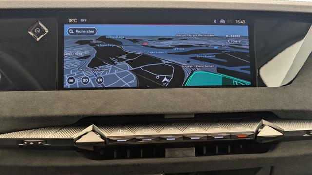 DS Automobiles 4 Hybride 145 e-DCT6 Etoile - Alcantara 