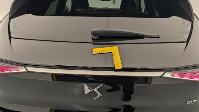 DS Automobiles 4 Hybride 145 e-DCT6 Etoile - Alcantara 