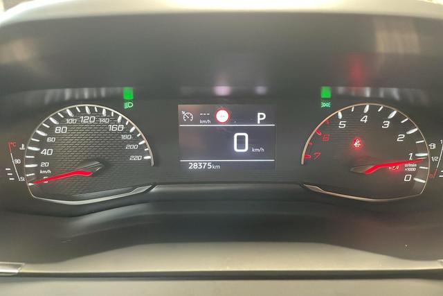 Peugeot 2008 PureTech 130 S&S EAT8 Allure 