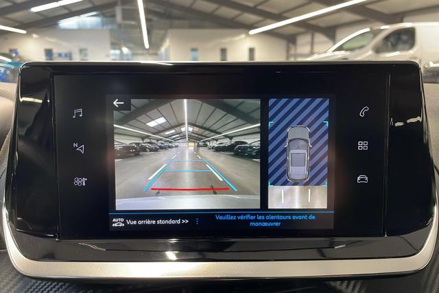 Peugeot 2008 PureTech 130 S&S EAT8 Allure 